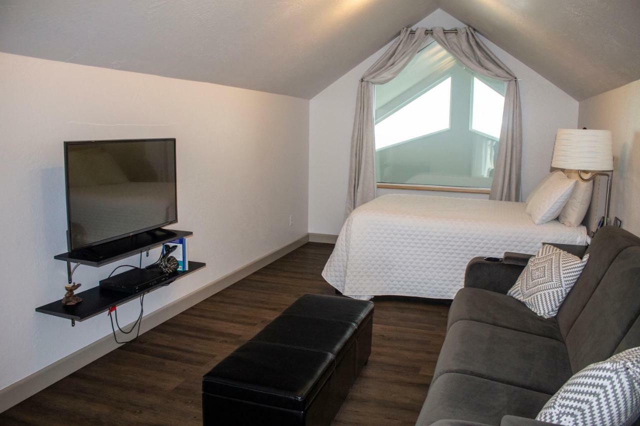 Otter Beach Lodges Хомер Экстерьер фото